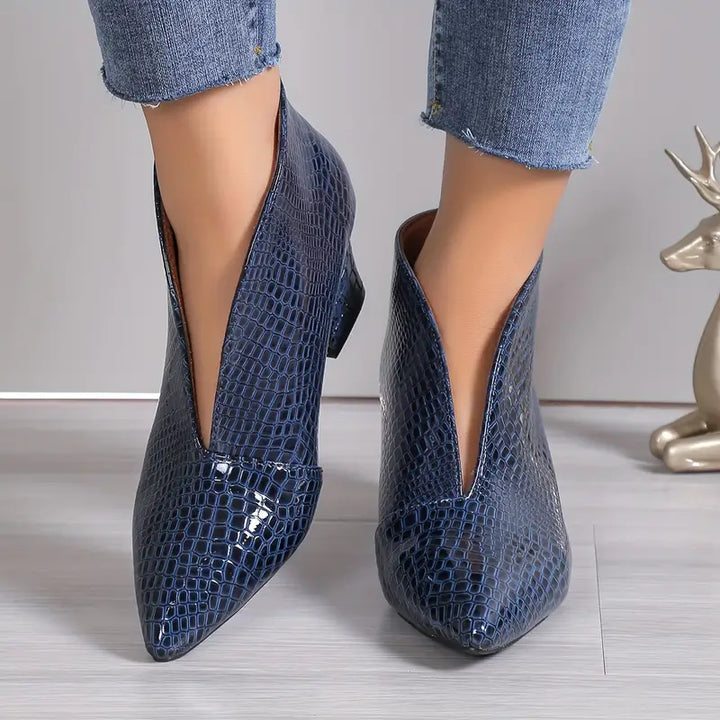 Iris™ | Women's Pointed-Heeled Boot