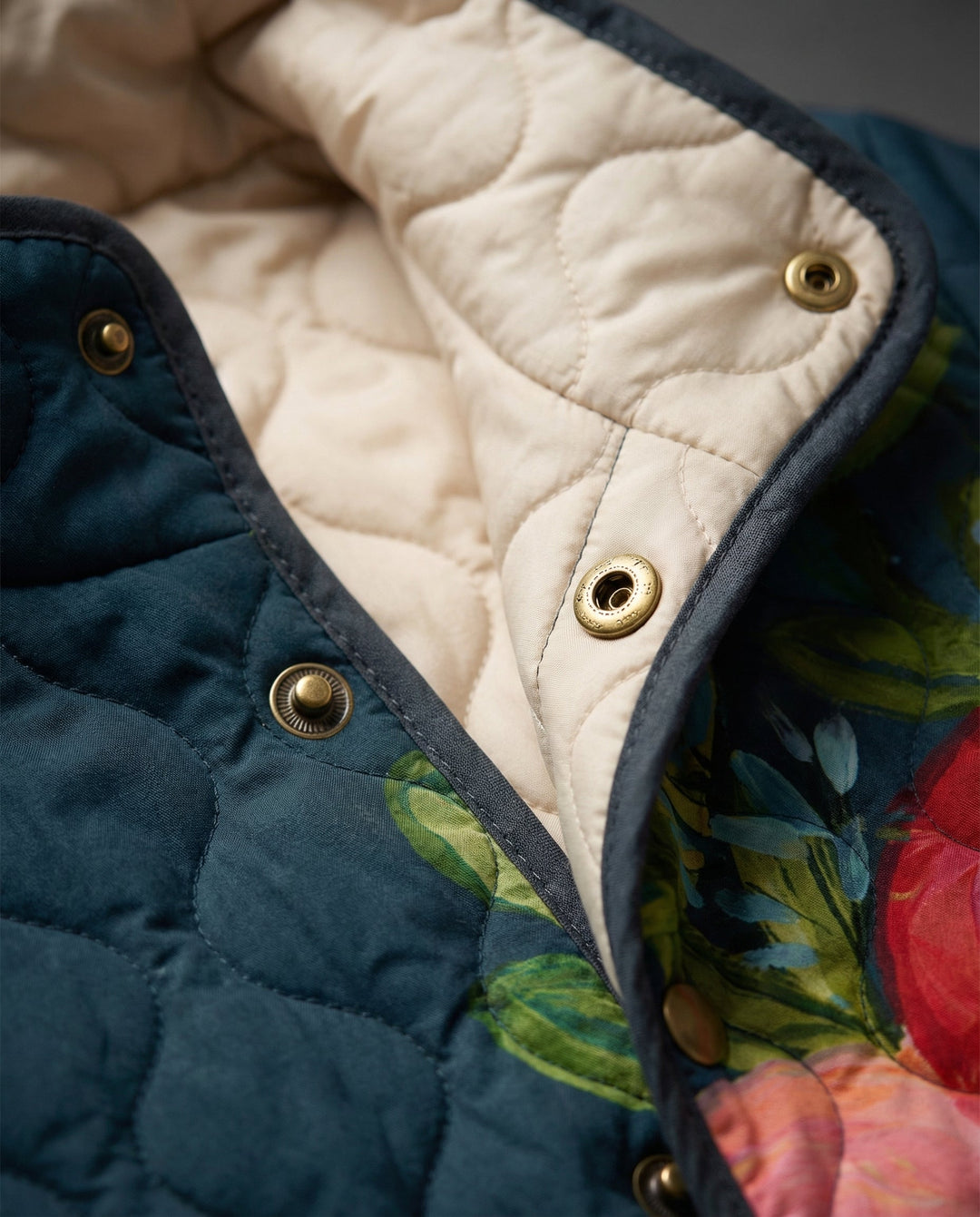 Carol | Vintage Floral Print Quilted Jacket